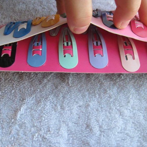 22 Goody Girl Bright Painted Colors Variety Metal Contour Snap Hair Clips 1 7/8" - Picture 5 of 7